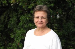 Dr. Bártfai Katalin gyógyszerész-természetgyógyász
